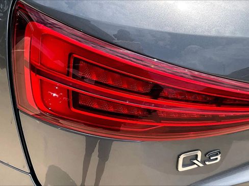 Used 2016 Audi Q3 2.0T Prestige w/ Prestige Package AWD/4WD image 29