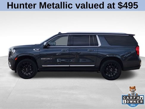 Used 2022 GMC Yukon XL Denali w/ Denali Premium Package image 5