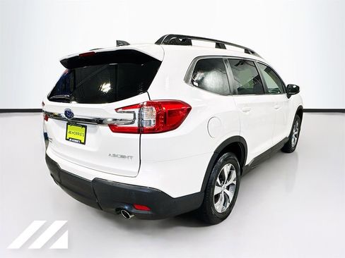Used 2025 Subaru Ascent Premium image 5