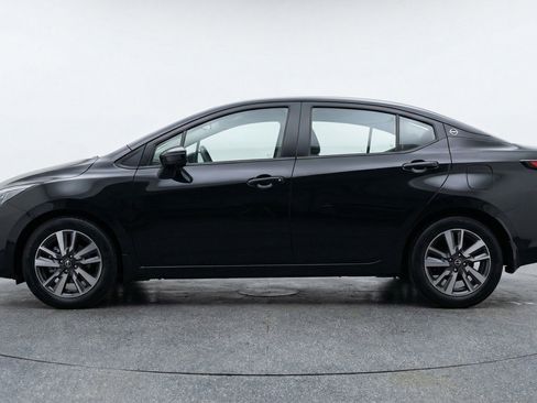 Used 2025 Nissan Versa SV FWD image 5
