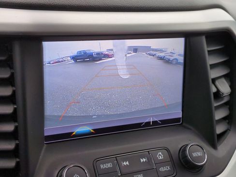 Used 2018 GMC Acadia SLE image 31