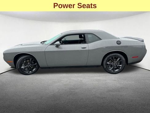 Used 2023 Dodge Challenger SXT w/ Blacktop Package image 6