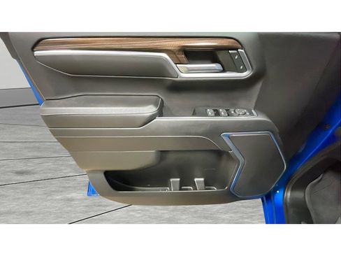 Used 2023 Chevrolet Silverado 1500 LT w/ Protection Package image 8