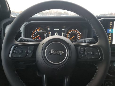 New 2025 Jeep Gladiator Sport AWD/4WD image 20