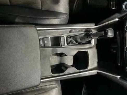 Used 2019 Honda Accord Sport image 18