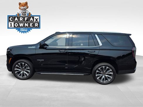 Used 2026 Chevrolet Tahoe High Country AWD/4WD image 4