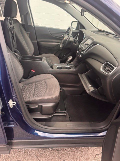 Used 2023 Chevrolet Equinox LT AWD/4WD image 22
