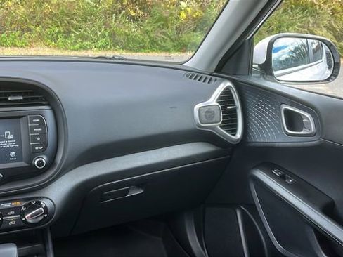 Used 2021 Kia Soul GT-Line image 22