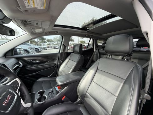 Used 2023 GMC Terrain SLT w/ Elevation Edition image 24