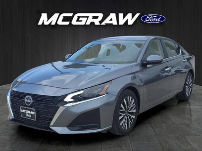 Used 2023 Nissan Altima 2.5 SV