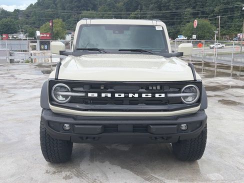 New 2026 Ford Bronco Outer Banks w/ Sasquatch Package AWD/4WD image 6