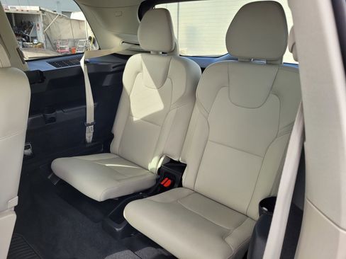 Certified 2024 Volvo XC90 T8 Plus image 12