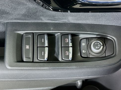 Used 2025 Subaru Forester Touring image 14