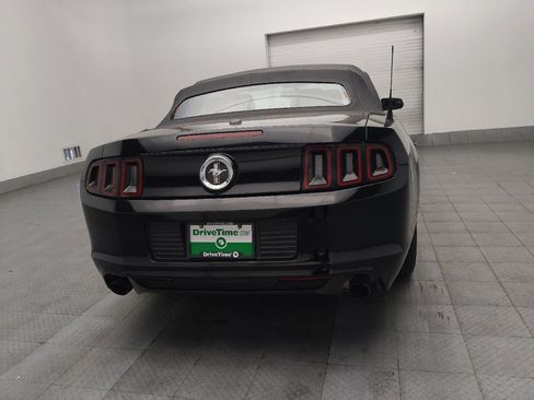Used 2014 Ford Mustang Premium RWD image 7
