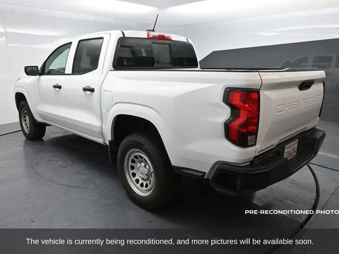 Used 2024 Chevrolet Colorado W/T w/ WT Convenience Package image 5