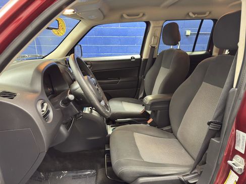 Used 2016 Jeep Patriot Sport w/ Power Value Group image 15