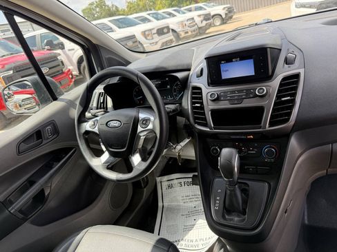 Used 2019 Ford Transit Connect XL FWD image 14