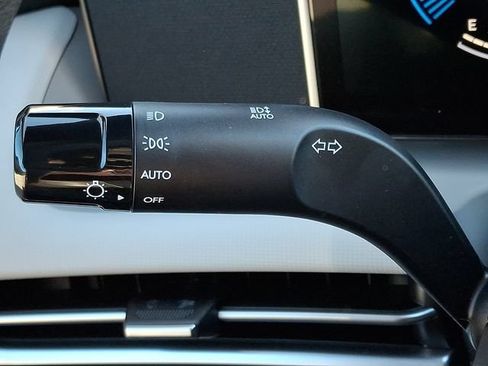 Used 2025 Hyundai Tucson SE AWD/4WD image 25