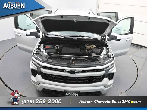 Used 2022 Chevrolet Silverado 1500 RST AWD/4WD image 35