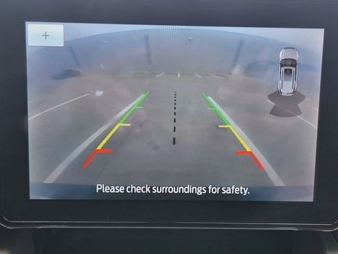 Used 2023 Ford Explorer XLT image 16