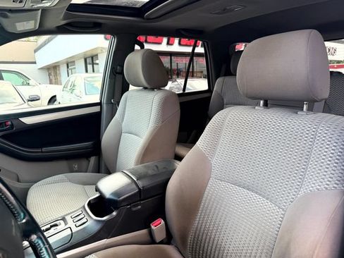 Used 2006 Toyota 4Runner SR5 AWD/4WD image 15