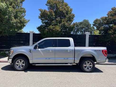 Used 2022 Ford F150 XLT w/ Equipment Group 302A High AWD/4WD image 4