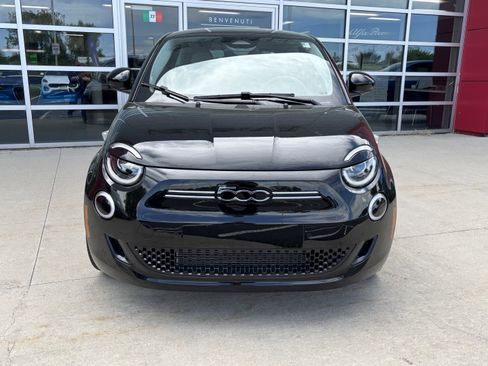 Used 2024 FIAT 500 e FWD image 3