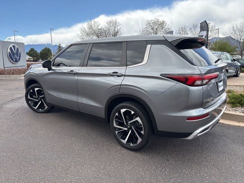 Used 2023 Mitsubishi Outlander SE AWD/4WD image 4