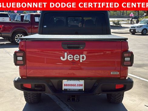 Used 2020 Jeep Gladiator Overland image 4