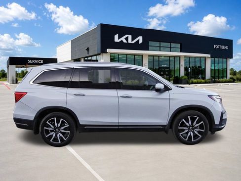 Used 2020 Honda Pilot Touring image 4
