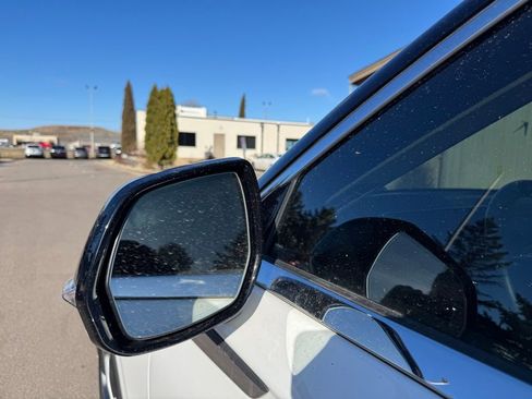 Used 2025 Lincoln Aviator Reserve w/ Equipment Group 201A AWD/4WD image 13
