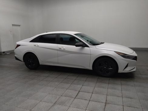 Used 2021 Hyundai Elantra SEL FWD image 11