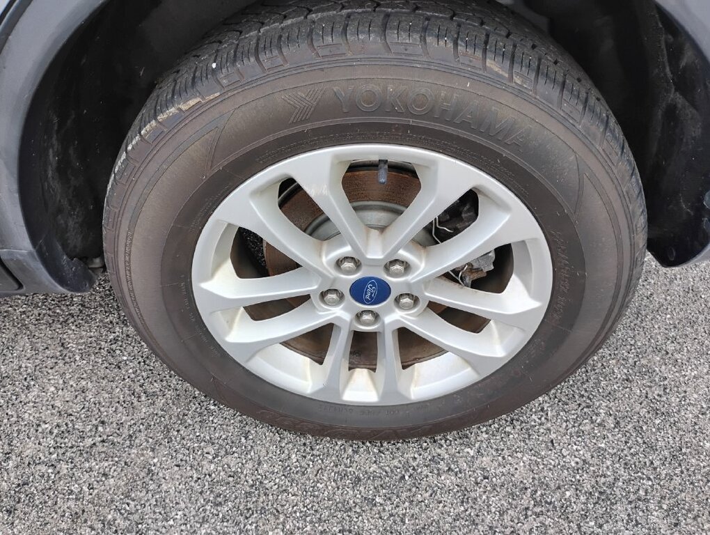 Used 2022 Ford Escape SE w/ Cold Weather Package AWD/4WD image 25