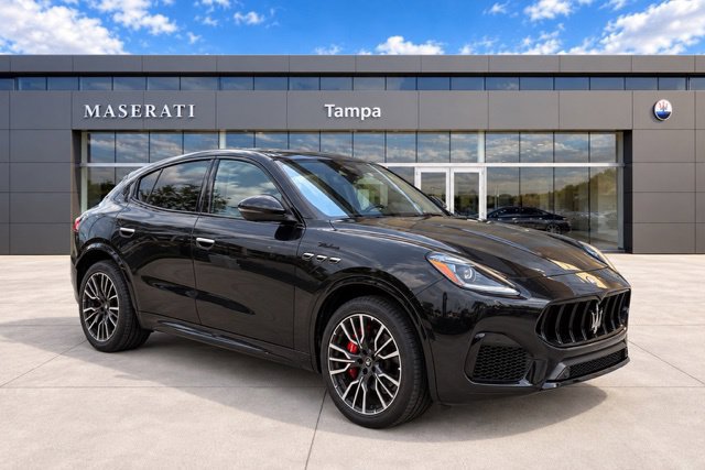 Used 2023 Maserati Grecale Modena AWD/4WD image 1