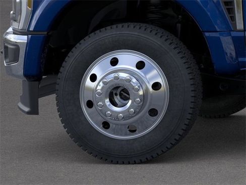 New 2026 Ford F450 XLT w/ XLT Premium Package image 19