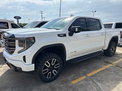 Used 2025 GMC Sierra 1500 AT4 w/ Technology Package