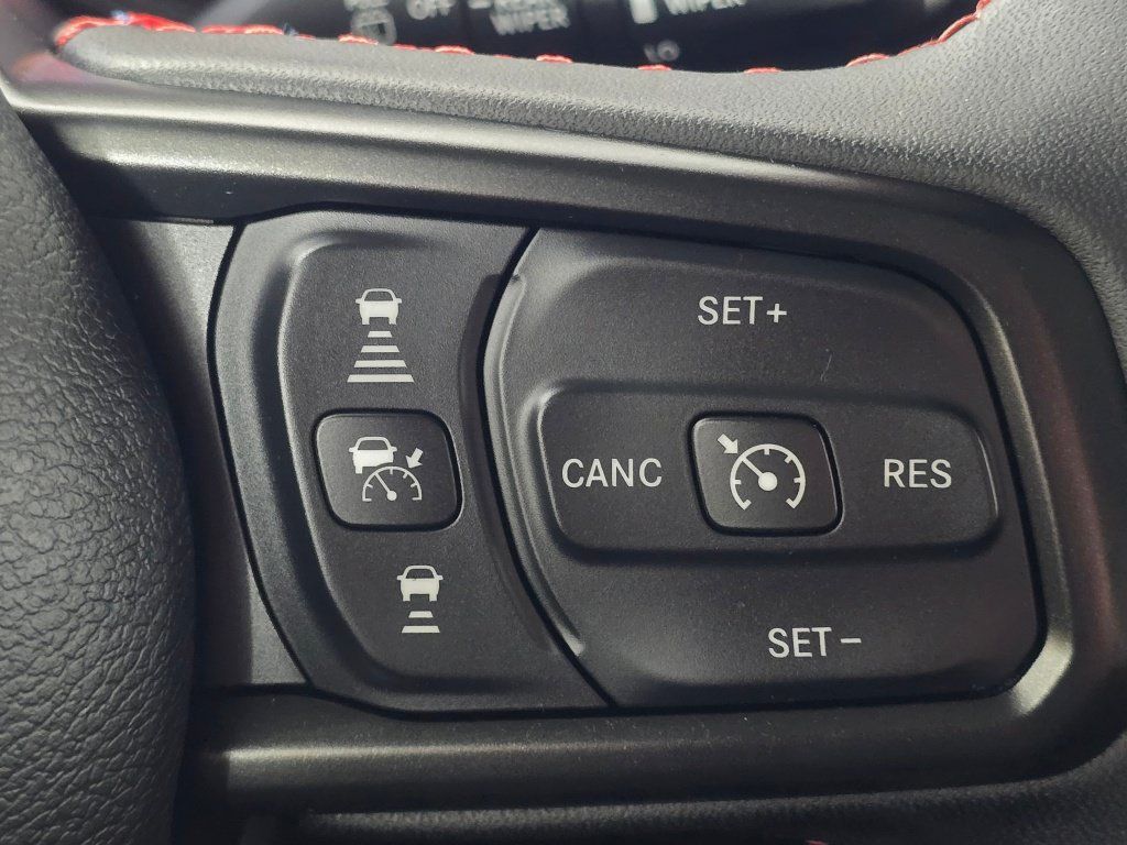 Used 2024 Jeep Wrangler Unlimited Rubicon AWD/4WD image 29