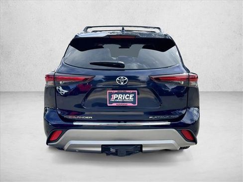Certified 2026 Toyota Highlander Platinum AWD/4WD image 6