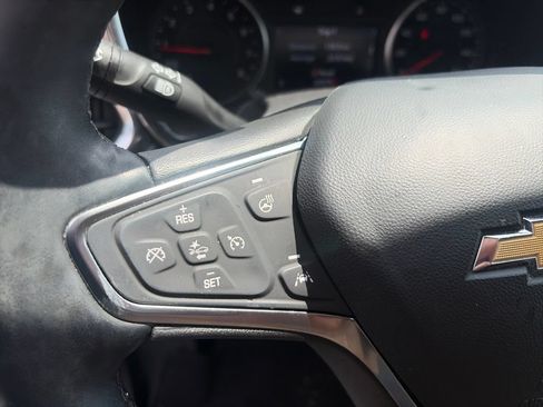 Used 2024 Chevrolet Equinox Premier FWD image 16