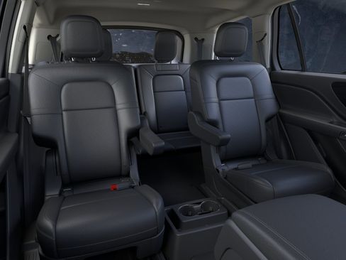 New 2026 Lincoln Aviator AWD image 11