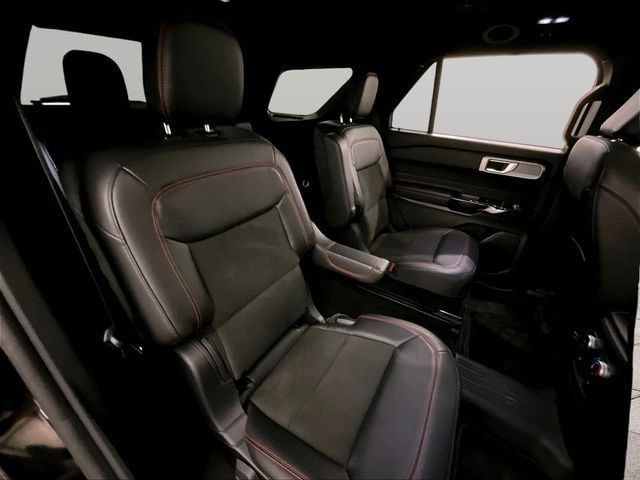 Used 2023 Ford Explorer ST-Line w/ Class IV Trailer Tow Package AWD/4WD image 26