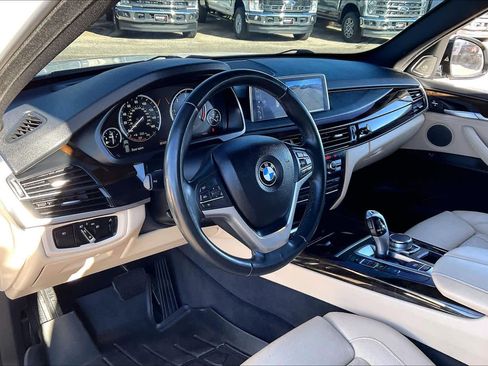 Used 2017 BMW X5 xDrive35d image 16