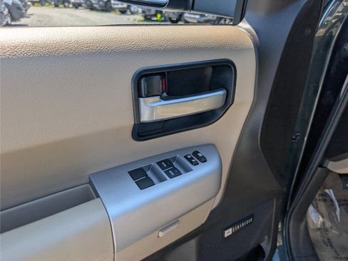 Used 2008 Toyota Sequoia Limited RWD image 23