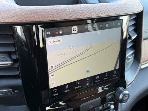 Used 2022 RAM 1500 Limited w/ Bed Utility Group image 27