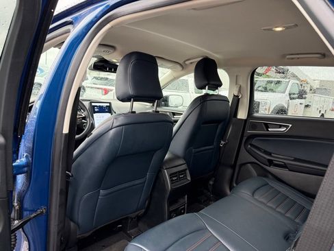 Used 2022 Ford Edge SEL w/ Sport Appearance Package AWD/4WD image 8