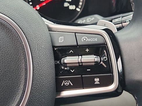 Used 2023 Kia Sorento EX image 28