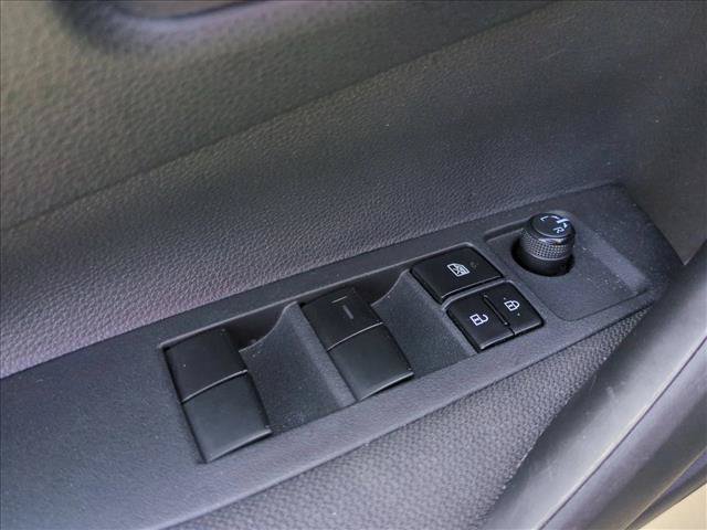 Used 2025 Toyota Corolla LE FWD image 12
