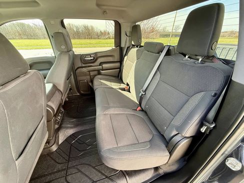 Used 2019 Chevrolet Silverado 1500 LT w/ Convenience Package image 14