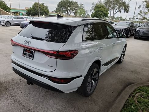 New 2025 Audi Q6 e-tron Premium Plus image 8