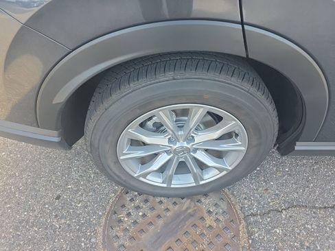 Used 2025 Honda CR-V EX image 4